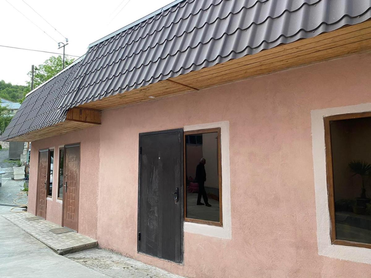 Dilbo House Hotel Дилиян Екстериор снимка