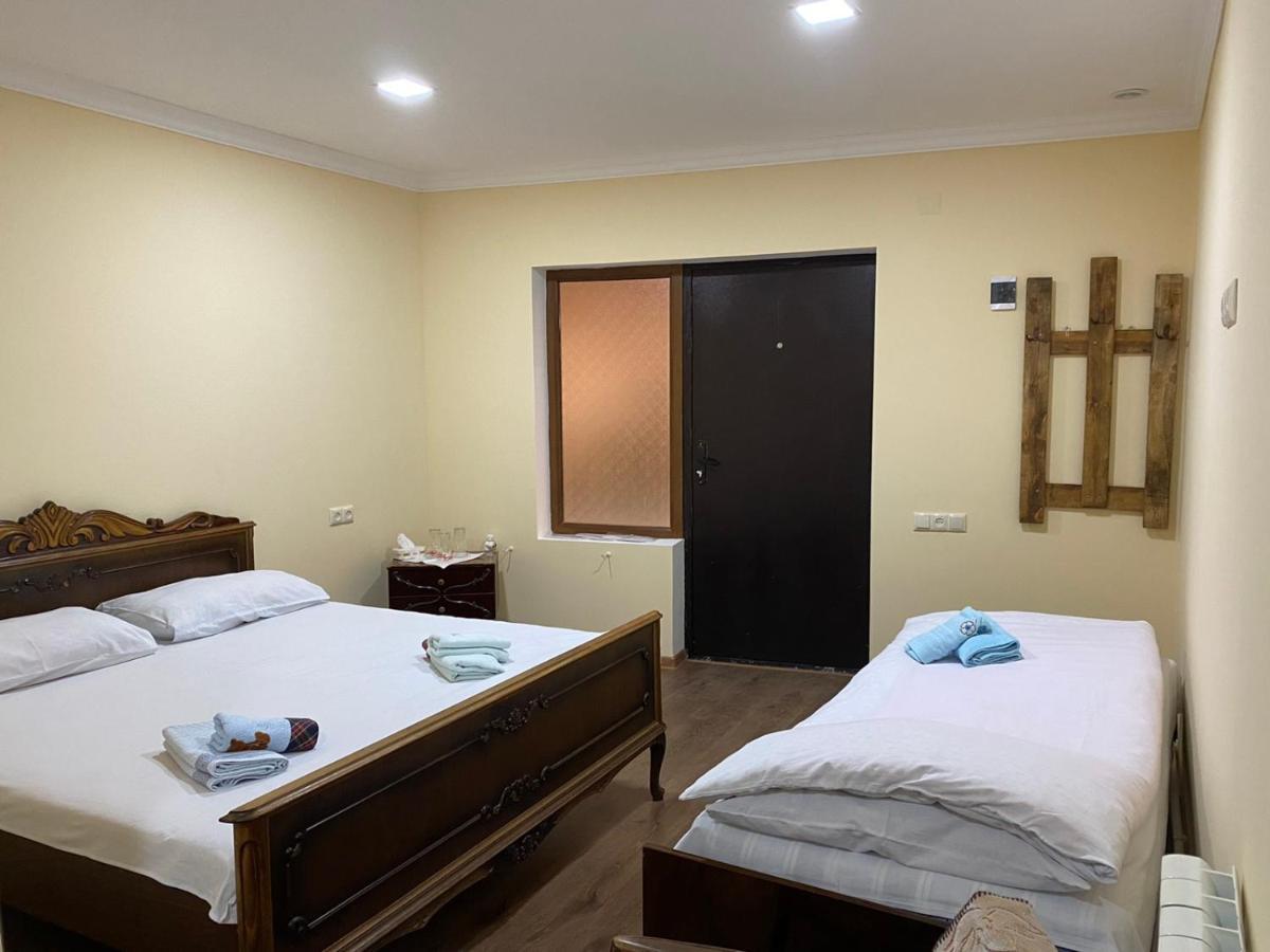 Dilbo House Hotel Дилиян Екстериор снимка