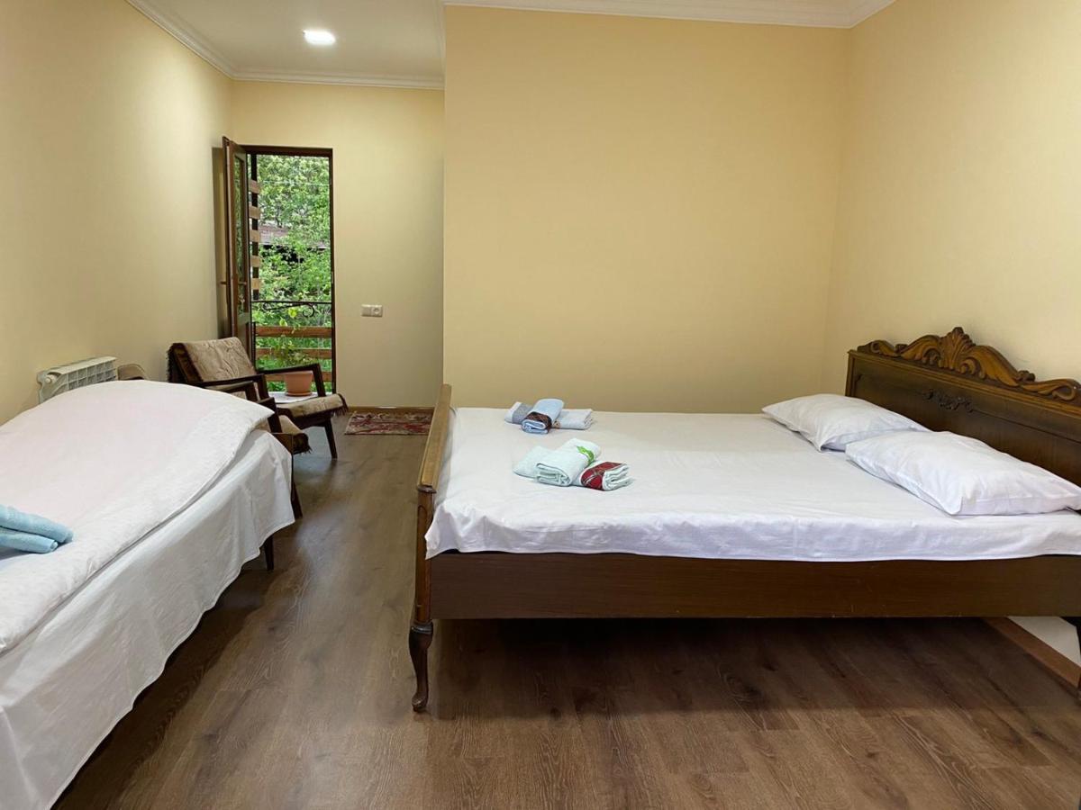 Dilbo House Hotel Дилиян Екстериор снимка