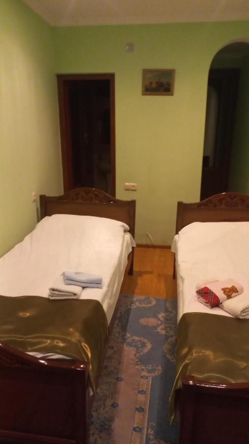 Dilbo House Hotel Дилиян Стая снимка