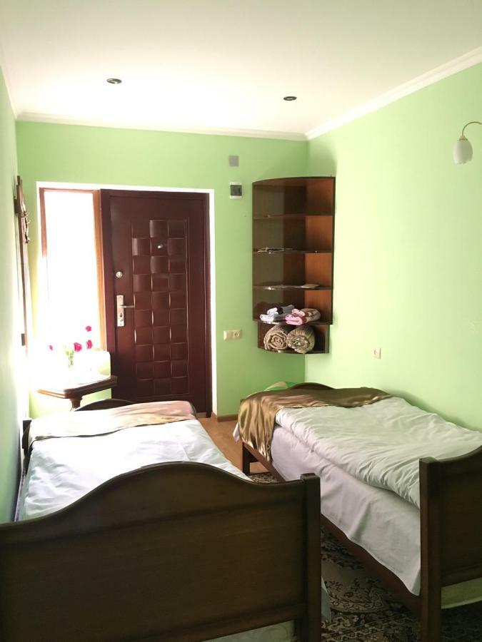 Dilbo House Hotel Дилиян Екстериор снимка